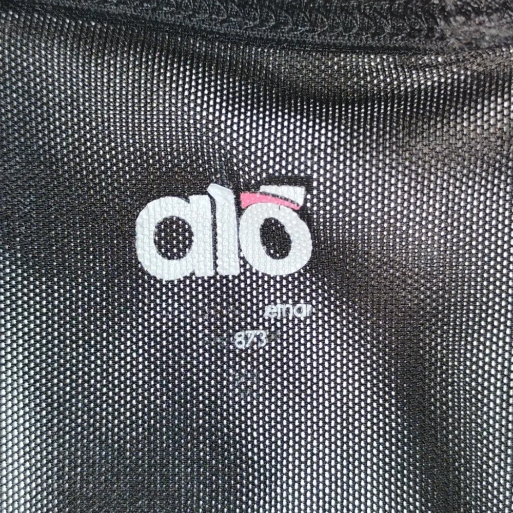 ALO Yoga Cool Fit Sports Bra. Womens size XS. Black in color. - Picture 3 of 6